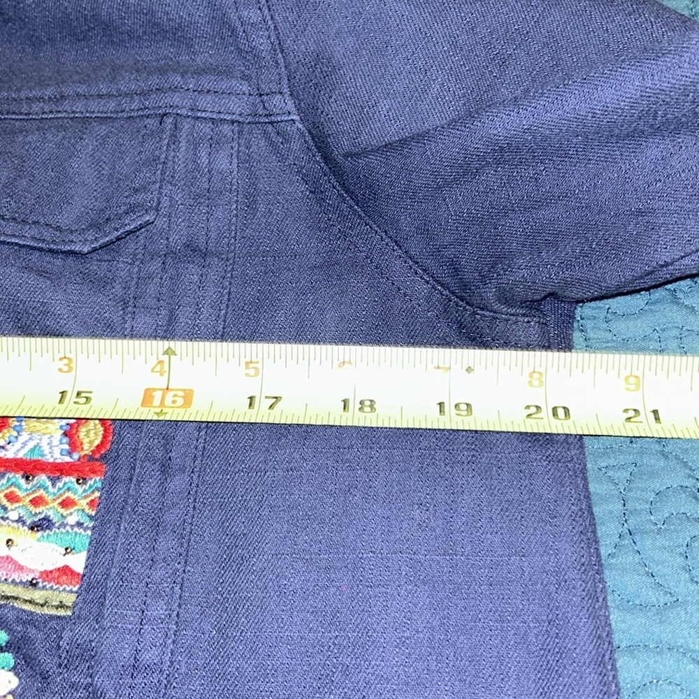 Hummingbird Embroidered Jacket - Picture 12 of 16